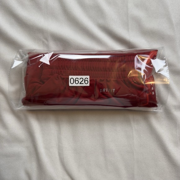 Nike Red Basketball Shorts Lebron James - Size Large Dri-Fit 596473-610 EUC - Picture 7 of 7